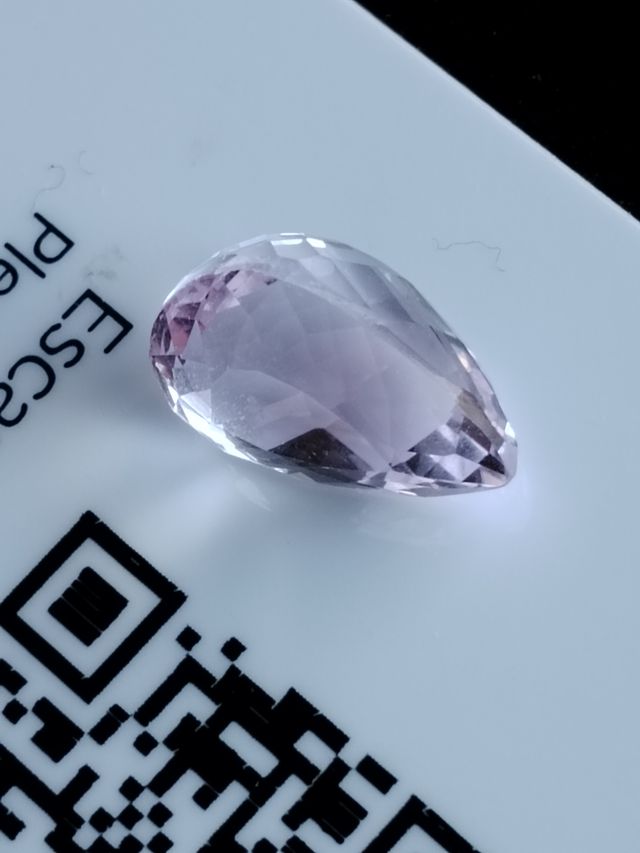 Kunzita rosa  4.32 quilates para engarzar