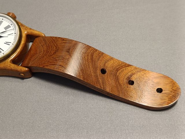 Reloj grande de madera estilo pulsera de Hawaii