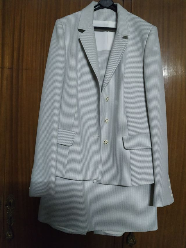 Rebajado. Traje chaqueta de señora