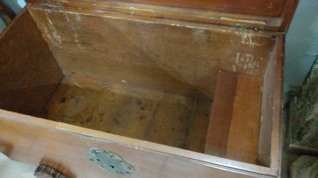 Antiguo Baúl Cofre del siglo XVII con su llave ori