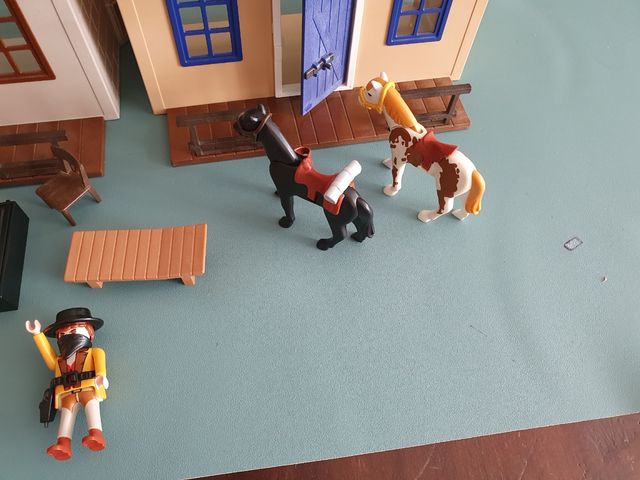 Playmobil Ciudad Oeste Bank Sherif y caballos