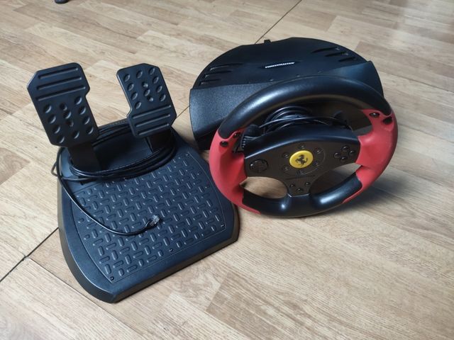 volante thrustmaster