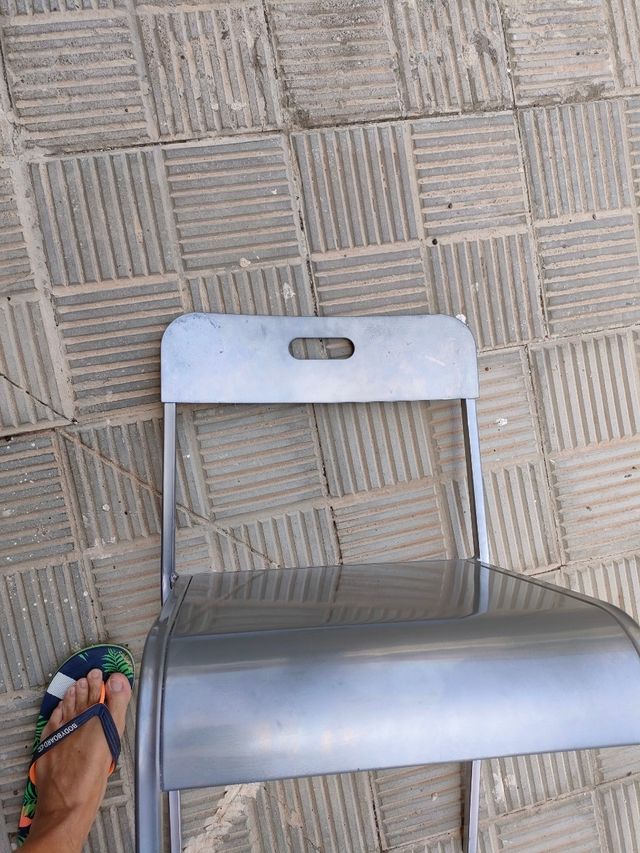 Bonitas sillas de hierro muy resistentes