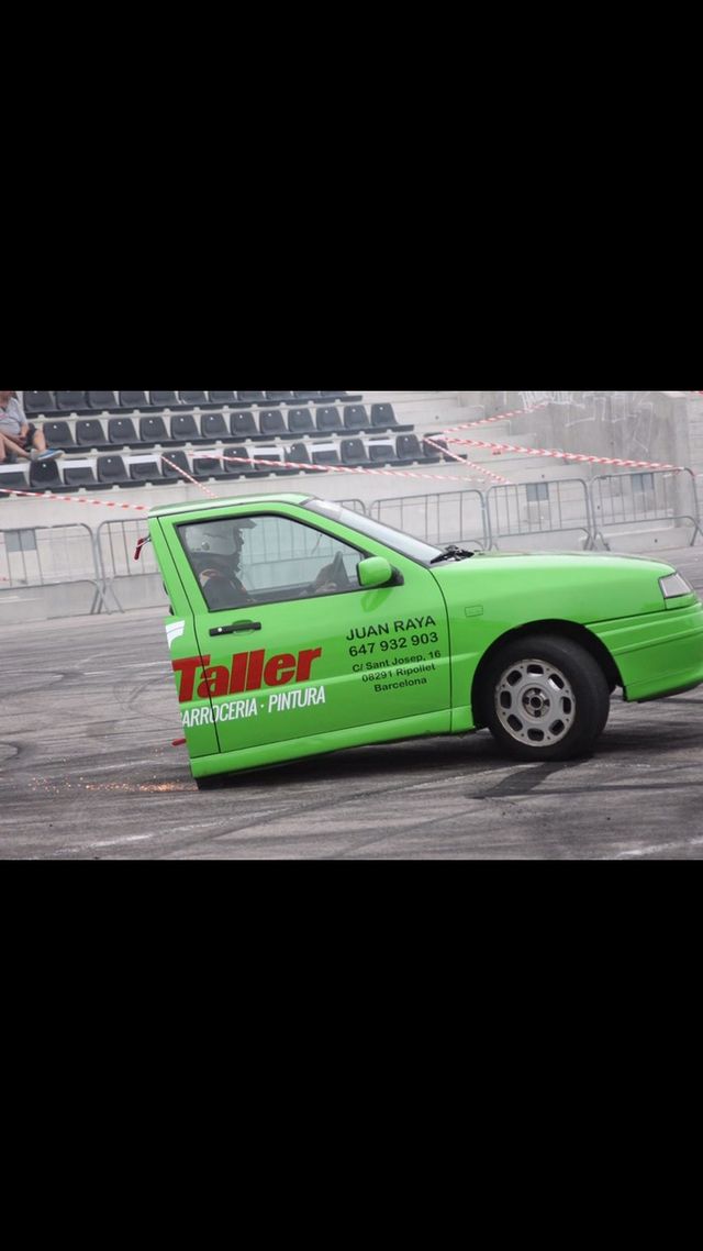 SEAT TOLEDO CON DOS MOTORES SHOW/COLECCIONISTAS