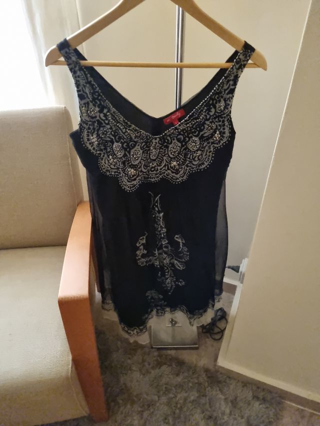 Vestido Derhi pedrería