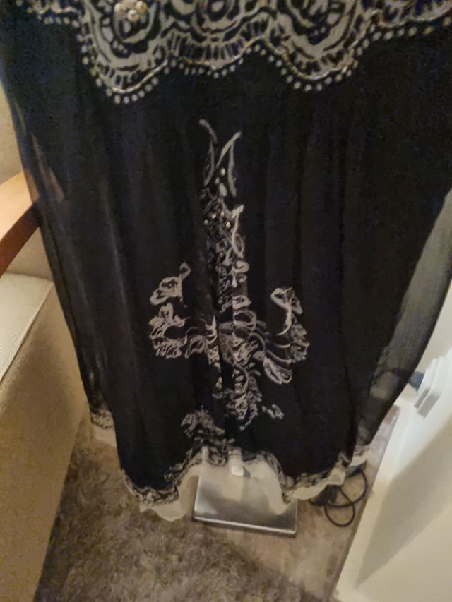 Vestido Derhi pedrería