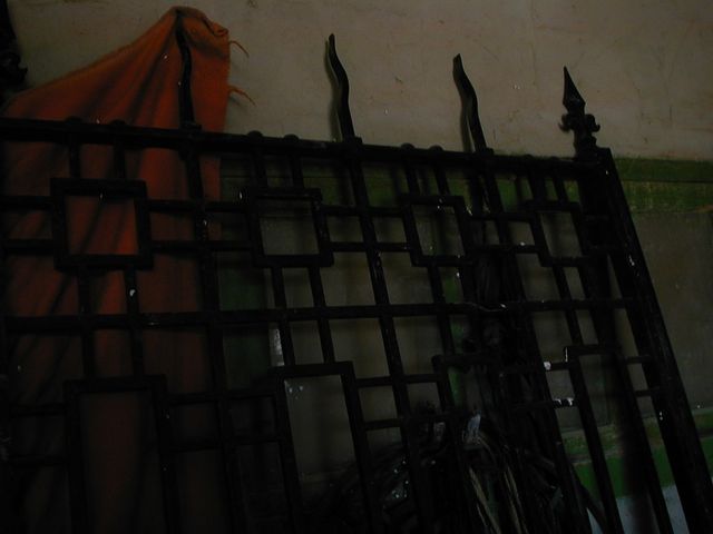 Cancelas metálicas antiguas