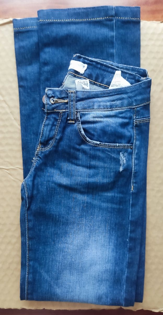 Pantalones tallas 36 y 38 Zara, Mango,..