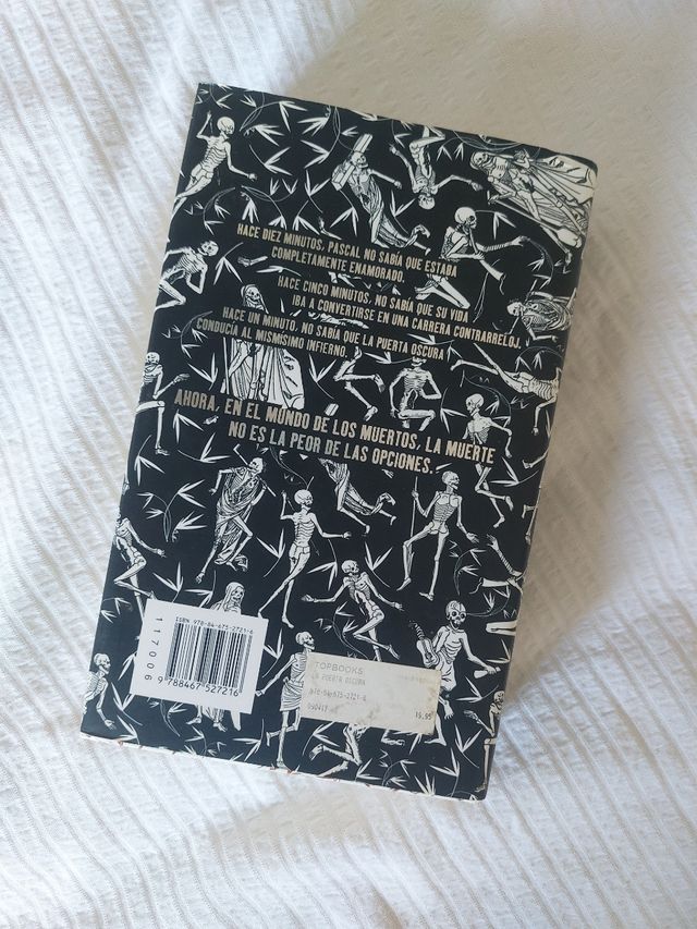 La Puerta Oscura: El viajero (David Lozano)