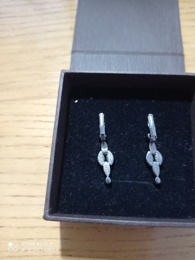 Orecchini in argento, zirconi e ambra