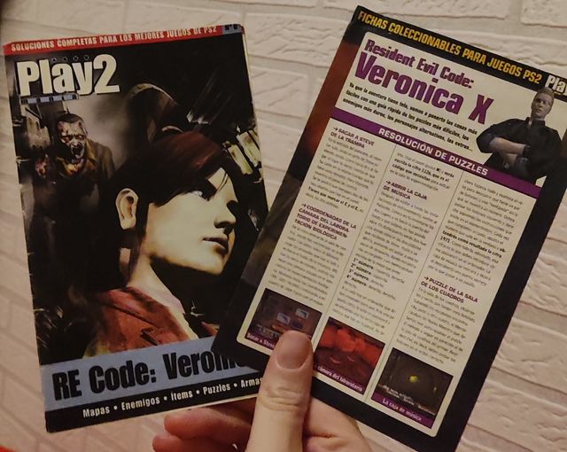 Resident Evil Code Veronica con guías PS2