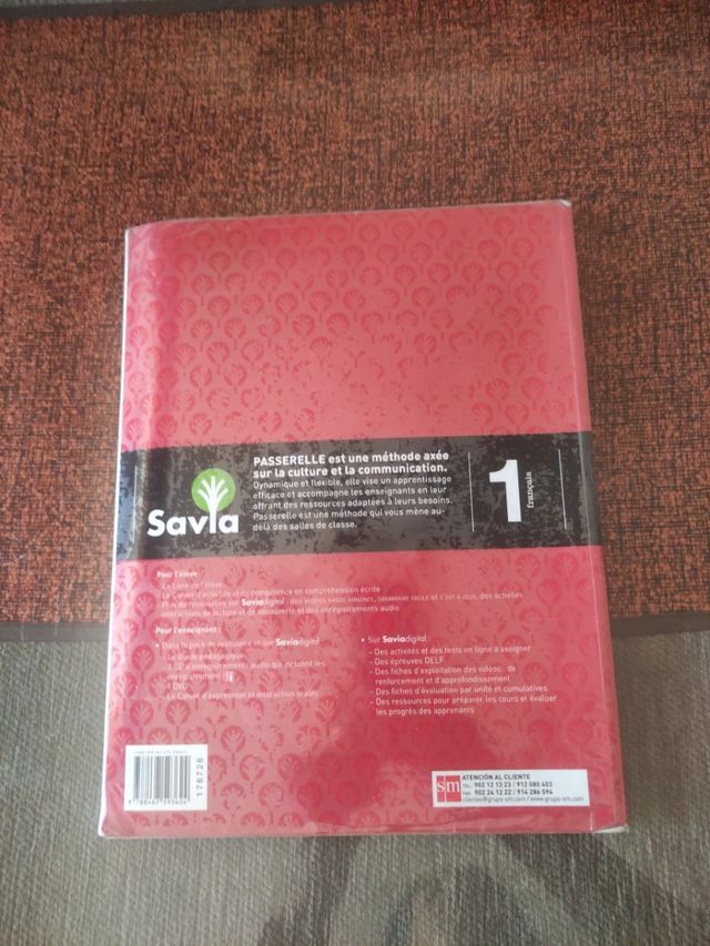 Libro de francés de 1° de bachillerato.