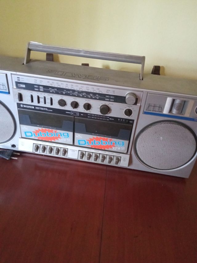 Radio cassette de segunda mano por 20 EUR en L\'Hospitalet de Llobregat