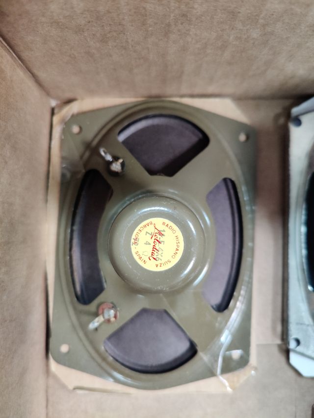 lote de altavoces antiguos