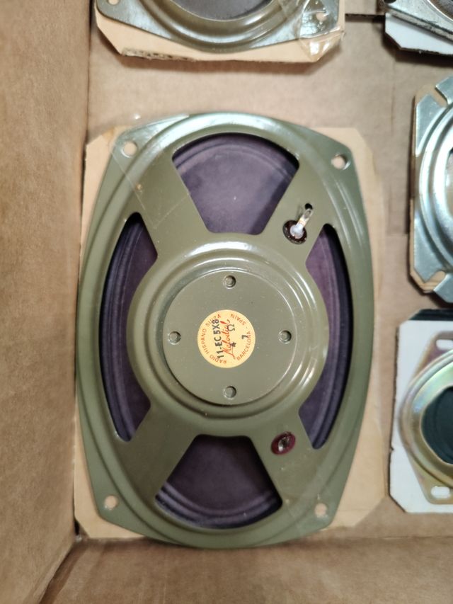 lote de altavoces antiguos