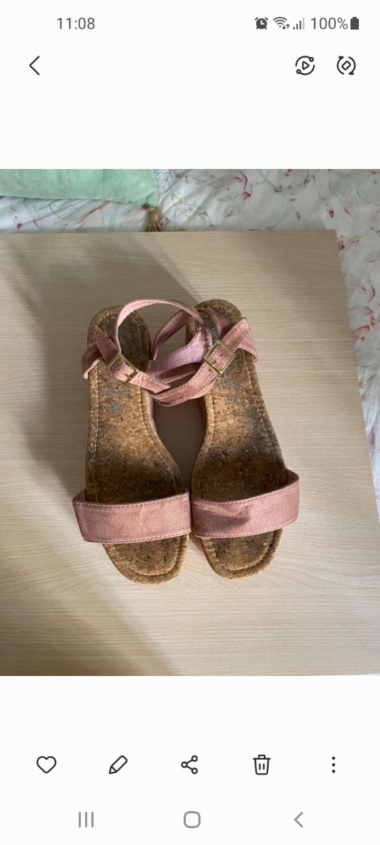 Cuñas rosas. Talla 40.