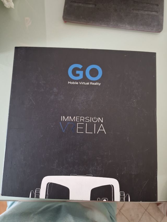 Occhiali per realtà virtuale 6"