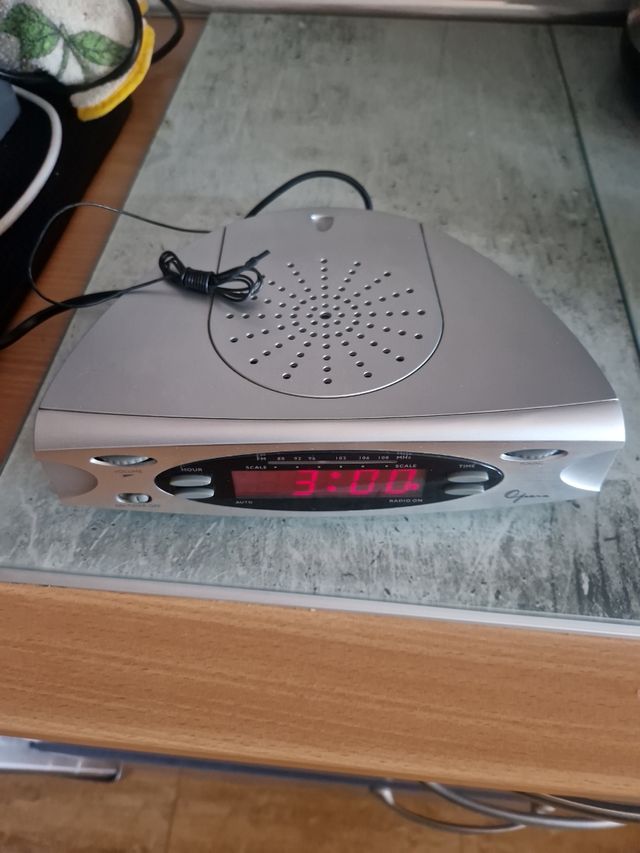 radio reloj (3 fotos)