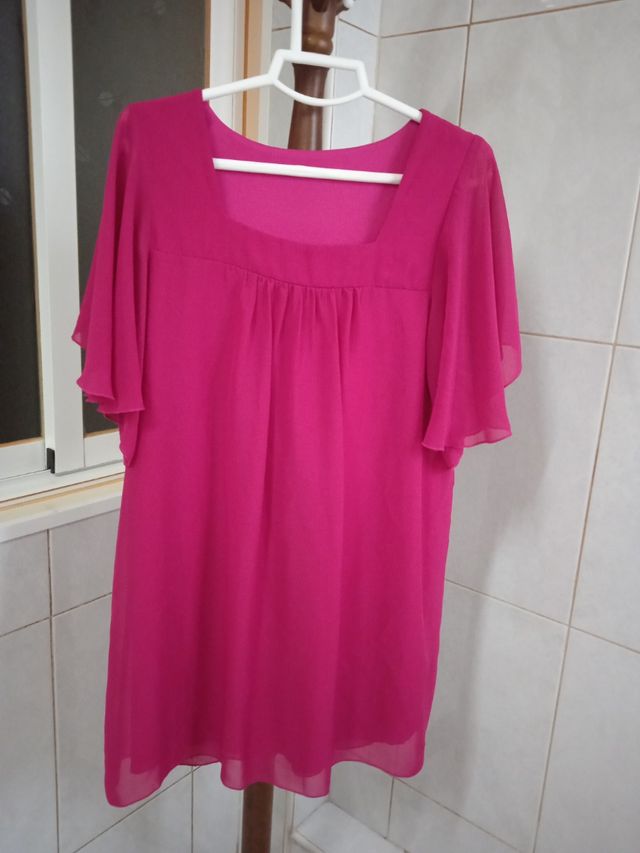 vestido de color fusia talla XL