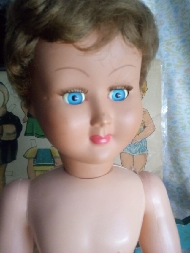 MUÑECA FRANCESA AÑOS 40.