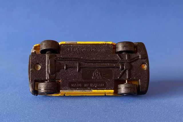 Peugeot 205 GTI MC Toy