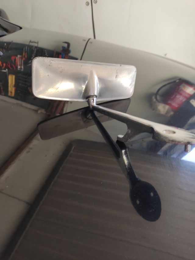 Espejo retrovisor cromado vehiculo clasico,