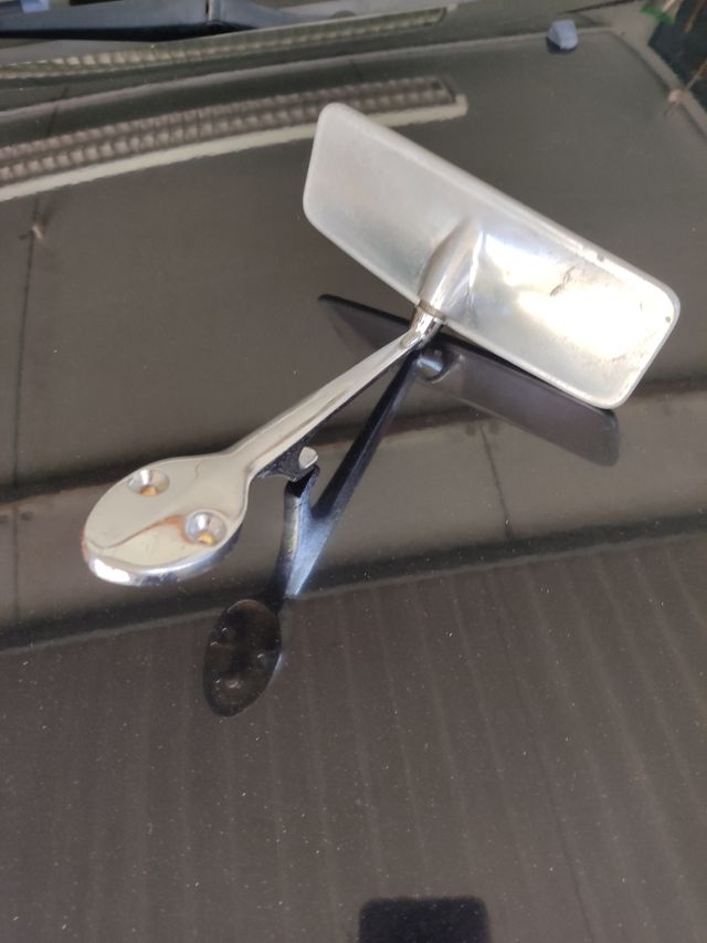 Espejo retrovisor cromado vehiculo clasico,