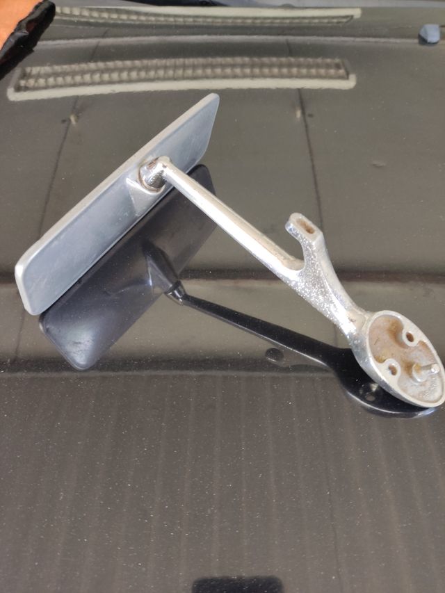 Espejo retrovisor cromado vehiculo clasico,