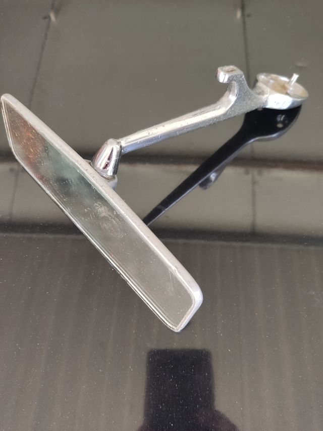 Espejo retrovisor cromado vehiculo clasico,