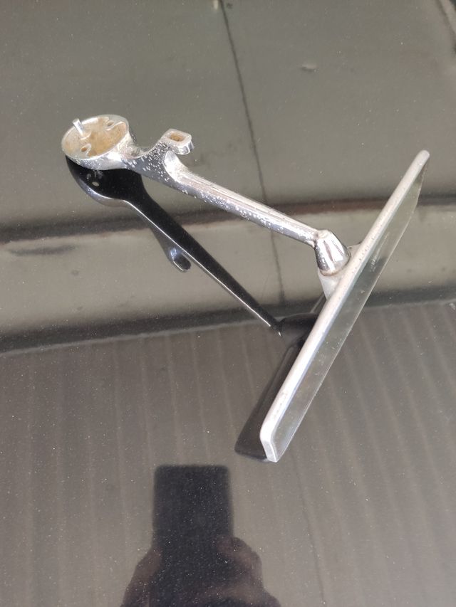 Espejo retrovisor cromado vehiculo clasico,