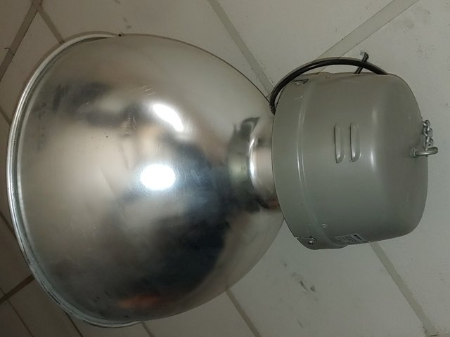 Lámpara estilo industrial