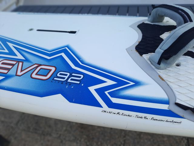 Tabla windsurf Starboard EVO 92 wave