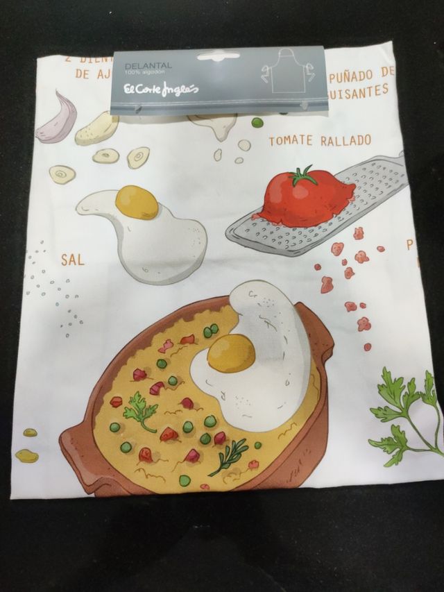 grembiule nuovo di zecca.