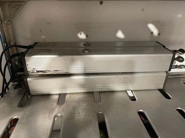 OCASION! Puerta y 2 motores hidráulicos eléctricos