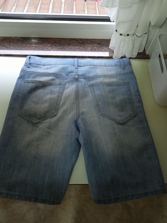 Bermuda vaquera hombre