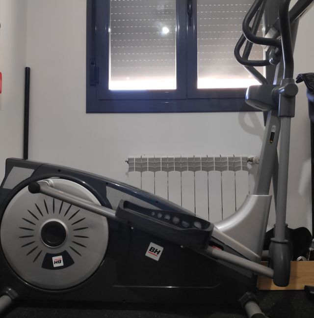 Bicicleta eliptica BH Quantum de segunda mano por 470 EUR en