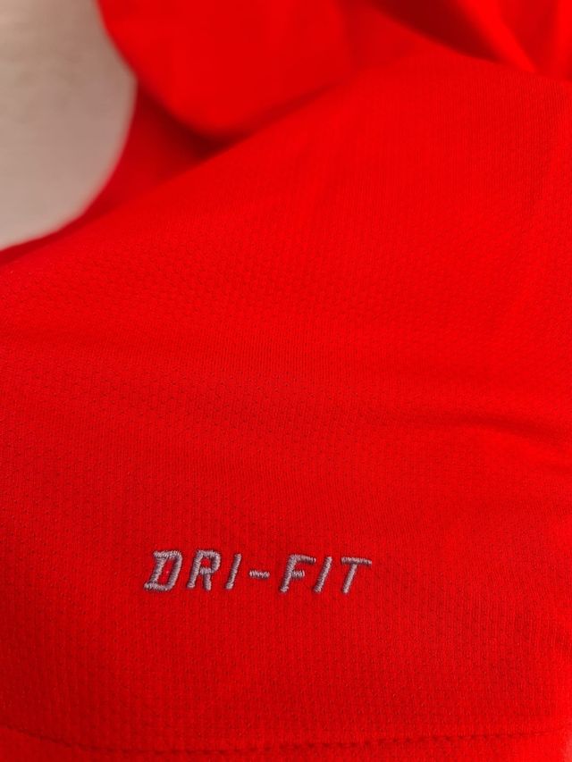 camiseta manchester talla xl nueva