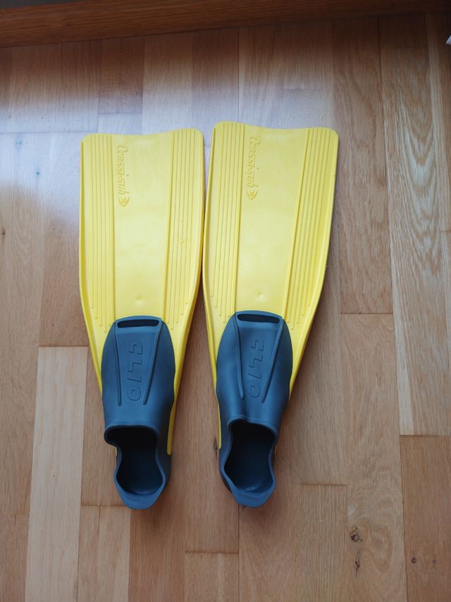 Aletas para niño talla 33-34 marca Cressi-sub