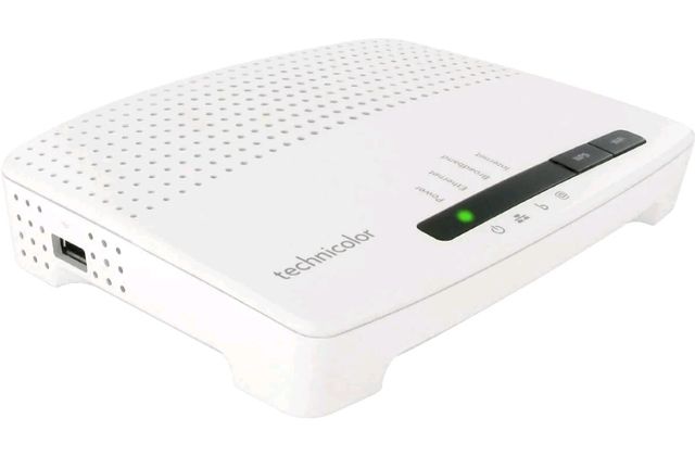 MODEM ROUTHER TECHNICOLOR TG582N