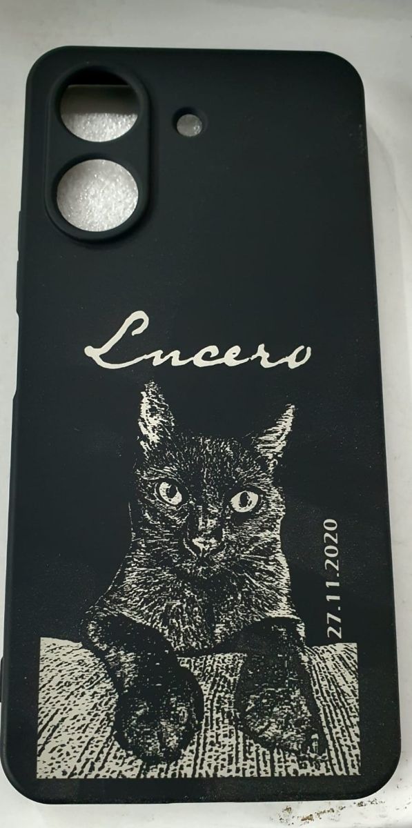 Diseñamos tu funda de móvil