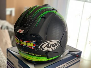 Casco arai crutchlow de segunda mano 
