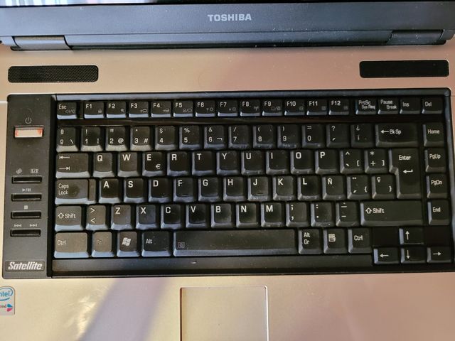 PORTATIL toshiba notebook satellite A100