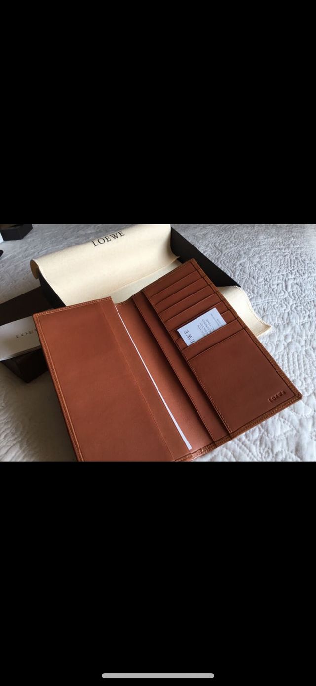 Billetera Loewe piel