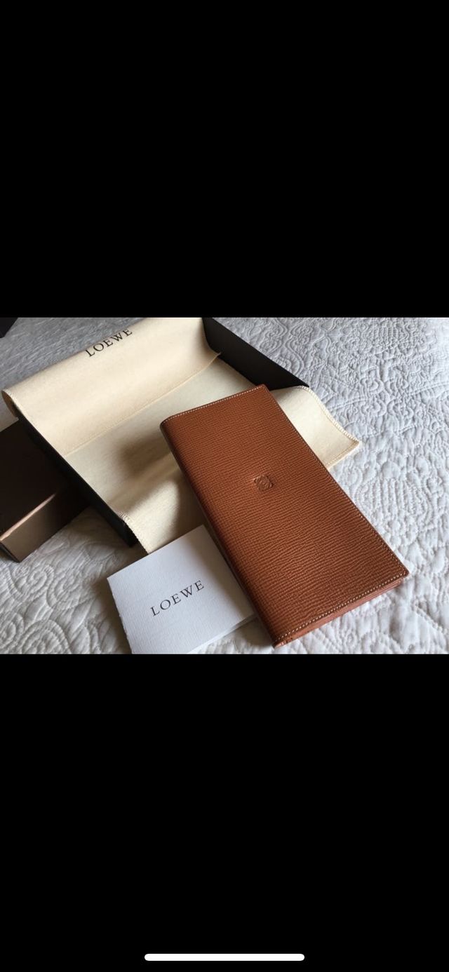 Billetera Loewe piel