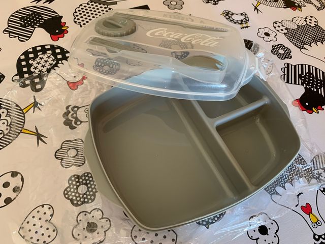 Tupper con cubiertos Coca Cola NUEVO