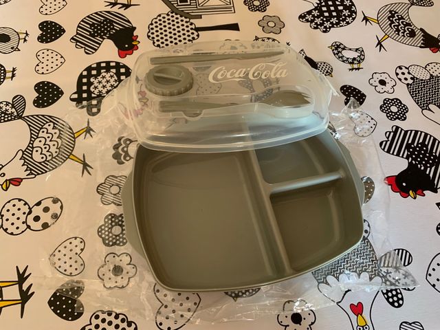 Tupper con cubiertos Coca Cola NUEVO