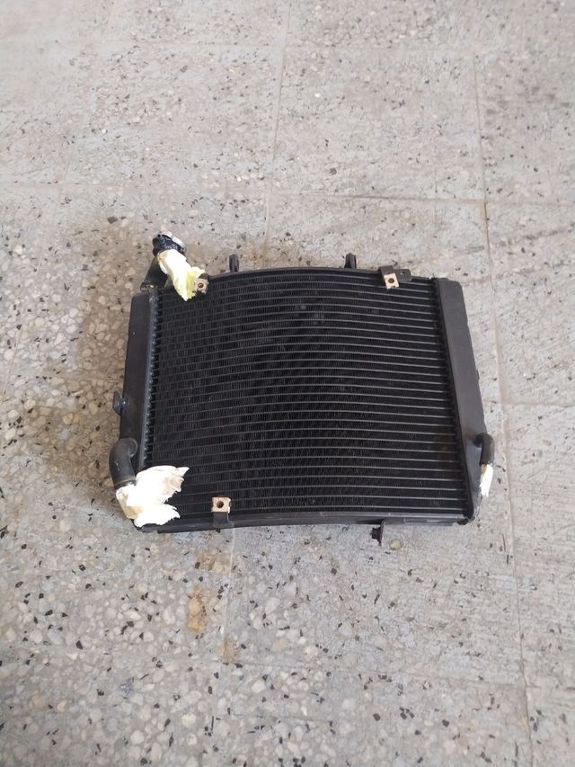 radiador Triumph Daytona 675