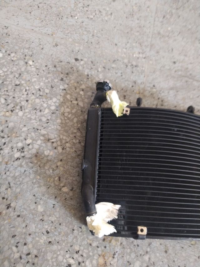 radiador Triumph Daytona 675