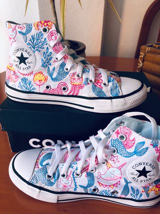 Converse. N° 33.5 de segunda mano por 15 EUR en Valencia en WALLAPOP