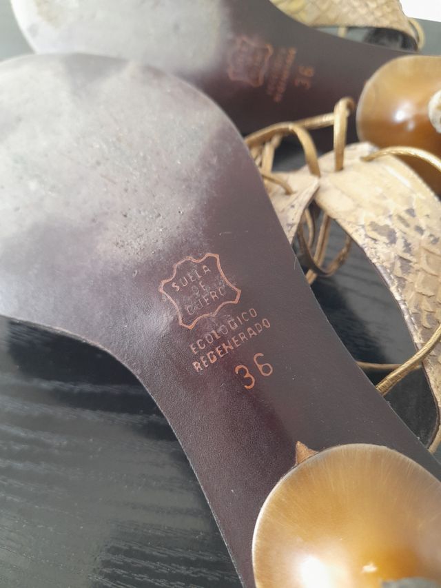 Sandalias piel EZZIO